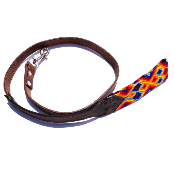 Handmade dog leash. The photo is orange but we can customize it.
